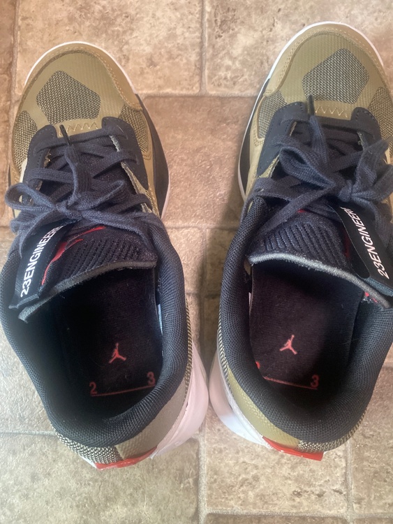 NIKE スニーカー（古着・ファッション）の商品画像 - 査定依頼日：2026年2月16日 - 最高査定価格：1,000円