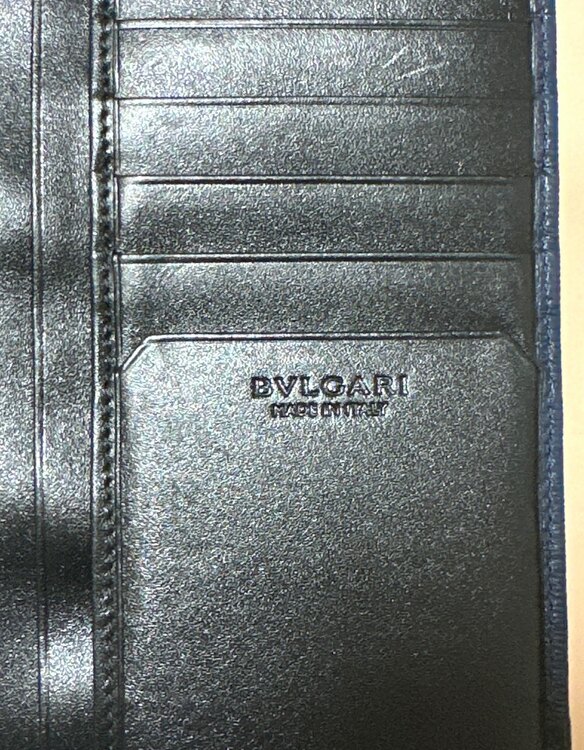 ブルガリ長財布（ブランド財布・小物）の商品画像 - 査定依頼日：2025年2月26日 - 最高査定価格：3,000円