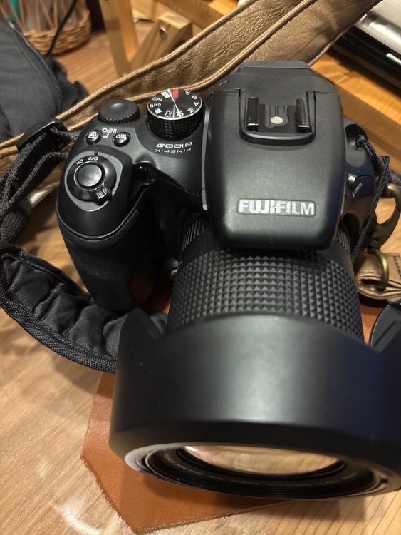 s100fs（カメラ）の商品画像 - 査定依頼日：2026年7月7日 - 最高査定価格：8,000円