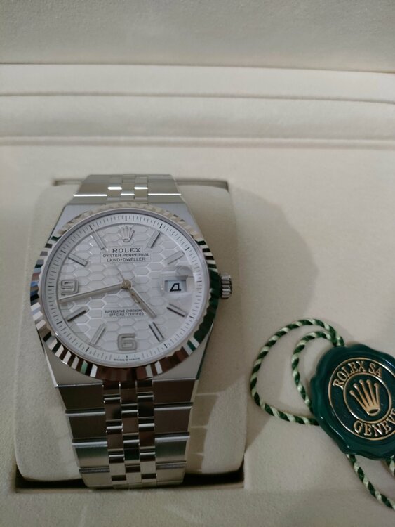 ロレックス その他 127334（高級時計）の商品画像 - 査定依頼日：2025年12月4日 - 最高査定価格：4,800,000円