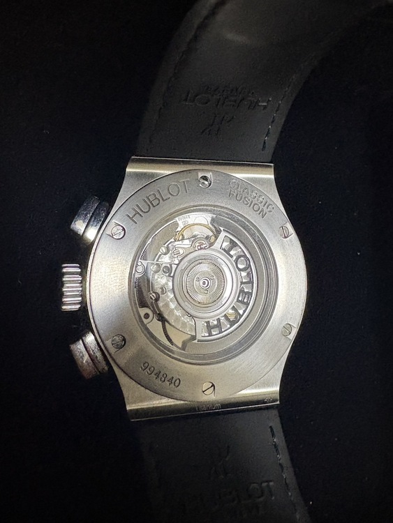 ウブロ クラシックフュージョン （高級時計）の商品画像 - 査定依頼日：2026年4月21日 - 最高査定価格：1,300,000円