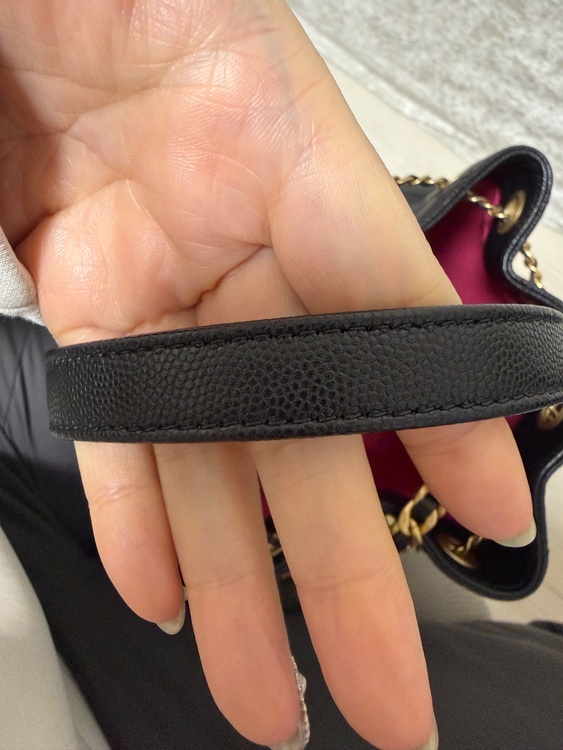 ドローストリングバッグ（ブランドバッグ）の商品画像 - 査定依頼日：2026年4月28日 - 最高査定価格：280,000円