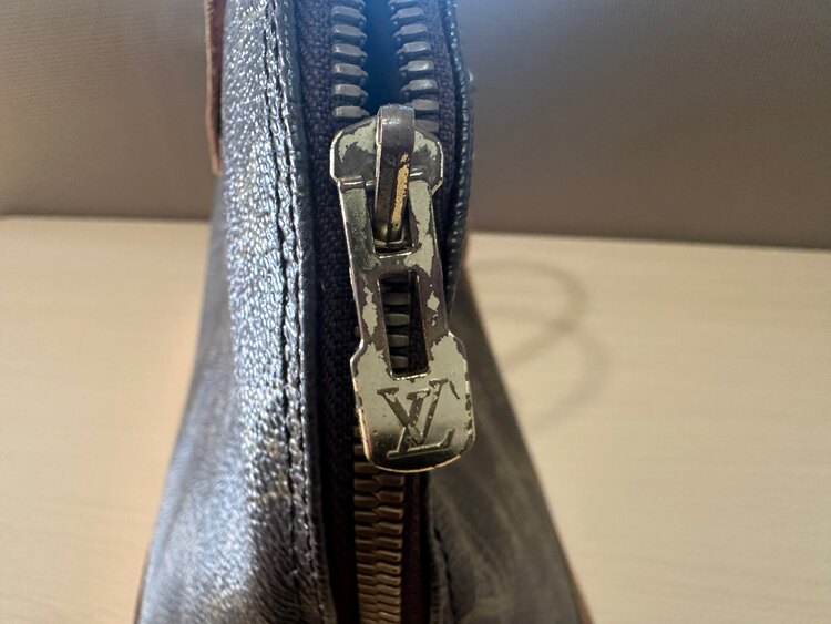 ルイヴィトン モノグラム （ブランドバッグ）の商品画像 - 査定依頼日：2025年1月13日 - 最高査定価格：20,000円