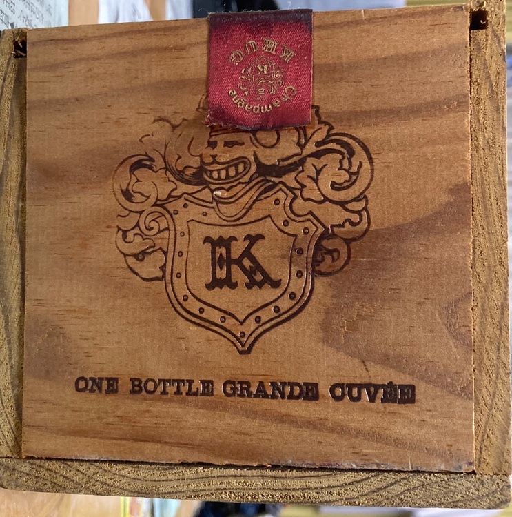 シャンパン シャンパン・クリュッグ （お酒）の商品画像 - 査定依頼日：2025年9月6日 - 最高査定価格：35,000円