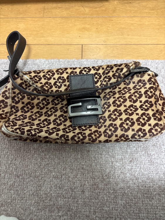 フェンディ モノグラム （ブランドバッグ）の商品画像 - 査定依頼日：2025年8月24日 - 最高査定価格：100,000円