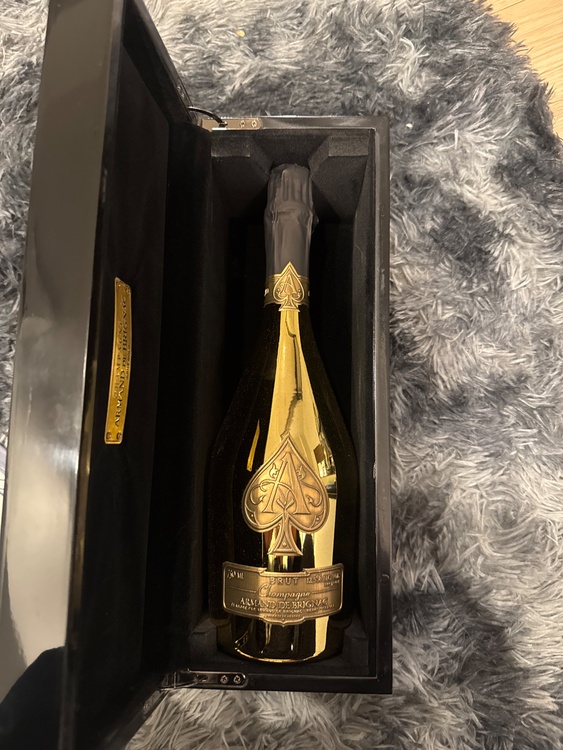 アルマンドゴールド（お酒）の商品画像 - 査定依頼日：2026年1月7日 - 最高査定価格：27,000円