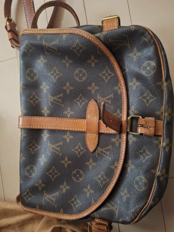 ショルダーバッグ（ブランドバッグ）の商品画像 - 査定依頼日：2026年3月7日 - 最高査定価格：40,000円