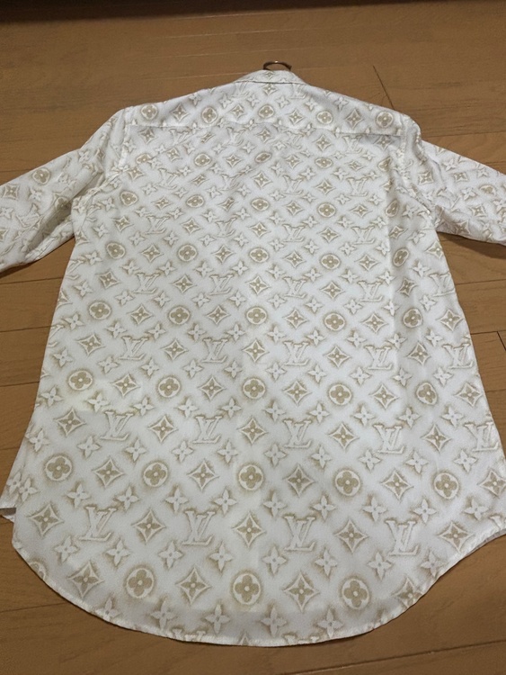シャツ（古着・ファッション）の商品画像 - 査定依頼日：2026年9月29日 - 最高査定価格：25,000円