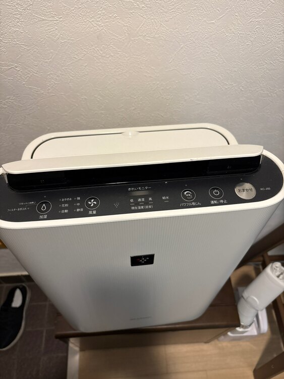 加湿機能付空気清浄機 シャープ KC-J50-W（家電）の商品画像 - 査定依頼日：2025年5月26日 - 最高査定価格：1,000円