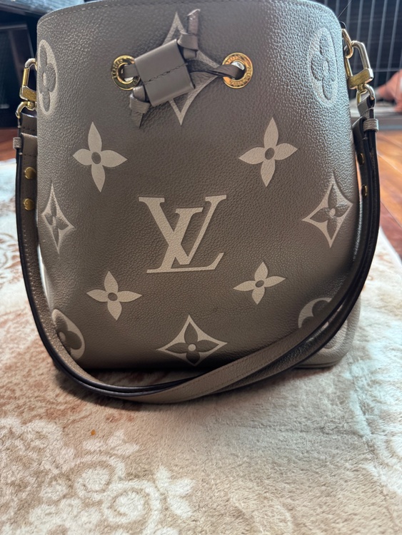 ルイヴィトン モノグラム （ブランドバッグ）の商品画像 - 査定依頼日：2026年4月22日 - 最高査定価格：90,000円