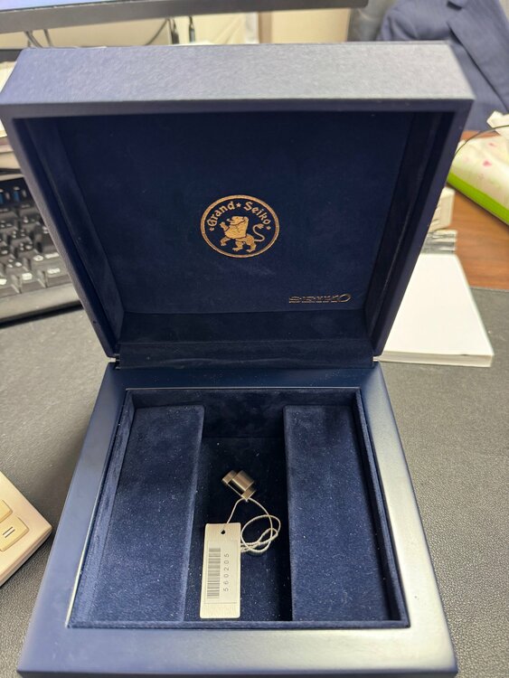 セイコー スプリントドライブ 56020（高級時計）の商品画像 - 査定依頼日：2026年1月15日 - 最高査定価格：270,000円