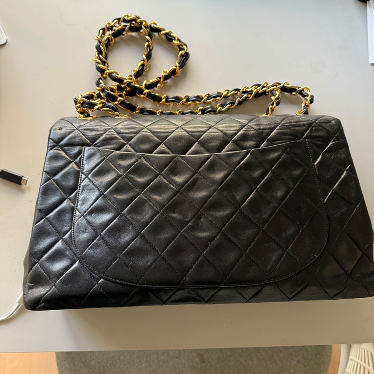 CHANEL デカマトラッセ（ブランドバッグ）の商品画像 - 査定依頼日：2026年1月14日 - 最高査定価格：500,000円