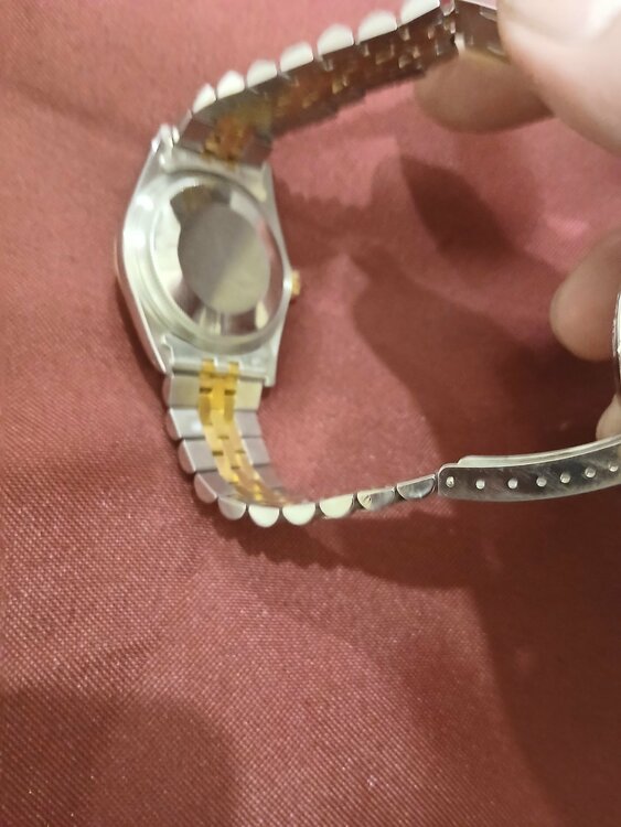 ロレックス　デイジャスト　16013（高級時計）の商品画像 - 査定依頼日：2025年12月19日 - 最高査定価格：850,000円