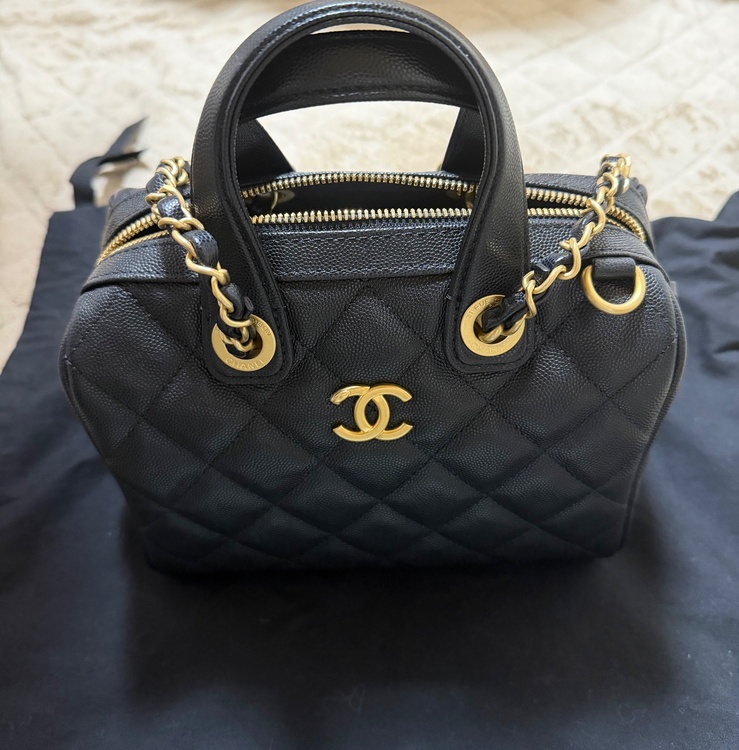 シャネル　ボーリングバッグ（ブランドバッグ）の商品画像 - 査定依頼日：2026年1月9日 - 最高査定価格：700,000円