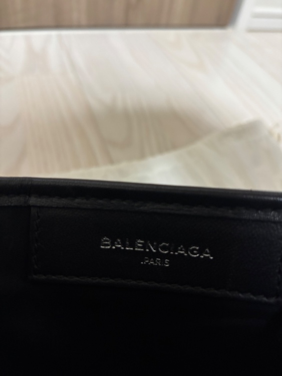 ネイビーガバス　XS レザー　ブラック（ブランドバッグ）の商品画像 - 査定依頼日：2026年4月8日 - 最高査定価格：80,000円