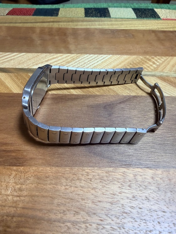 カルティエ サントス ガルベ 型式:W20025D6/（高級時計）の商品画像 - 査定依頼日：2025年11月25日 - 最高査定価格：450,000円