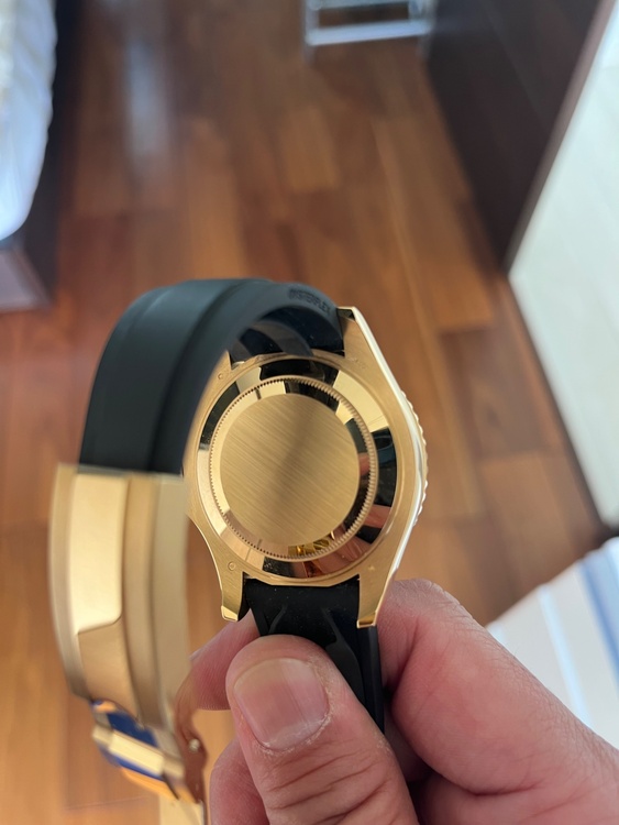 ロレックス ヨットマスター 22665（高級時計）の商品画像 - 査定依頼日：2026年1月24日 - 最高査定価格：5,200,000円