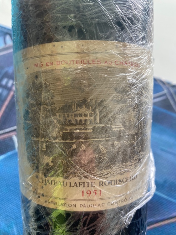 シャトー ラフィット ロートシルト (ポイヤック)	1951	（お酒）の商品画像 - 査定依頼日：2025年8月30日 - 最高査定価格：70,000円