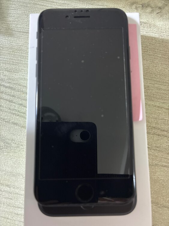 iPhone SE (第 3 世代) 128GB Softbank（スマホ）の商品画像 - 査定依頼日：2025年4月14日 - 最高査定価格：27,000円