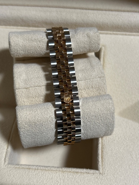 ロレックス デイトジャスト 27917（高級時計）の商品画像 - 査定依頼日：2025年12月16日 - 最高査定価格：1,850,000円