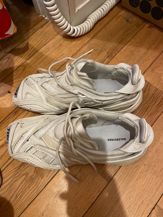 バレンシアガ  （ブランドバッグ）の商品画像 - 査定依頼日：2025年6月2日 - 最高査定価格：20,000円