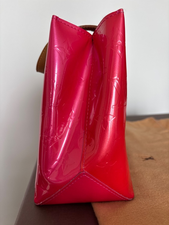 ヴェルニ　リードPM（ブランドバッグ）の商品画像 - 査定依頼日：2025年9月10日 - 最高査定価格：40,000円