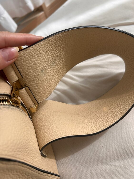 その他 その他 クールボックスM（高級時計）の商品画像 - 査定依頼日：2025年2月24日 - 最高査定価格：120,000円