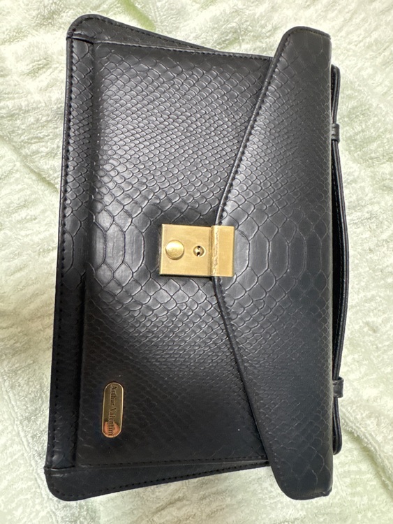 アーサーバレンティノ（ブランド財布・小物）の商品画像 - 査定依頼日：2025年10月11日 - 最高査定価格：100,000円