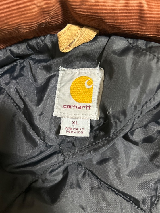 カーハートデトロイトジャケット（古着・ファッション）の商品画像 - 査定依頼日：2026年3月19日 - 最高査定価格：10,000円