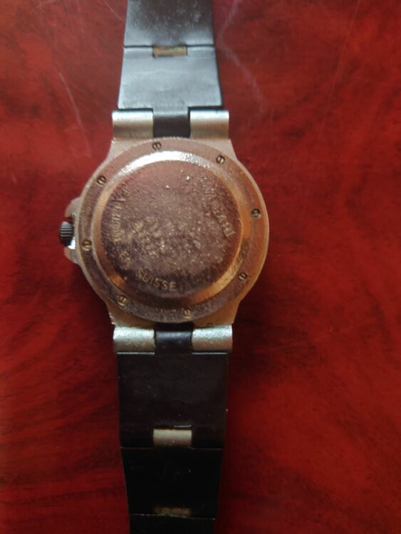 ＦＡＢＲＩＱＵＥ EN ＳＵＩＳＳＥ（高級時計）の商品画像 - 査定依頼日：2025年6月21日 - 最高査定価格：20,000円