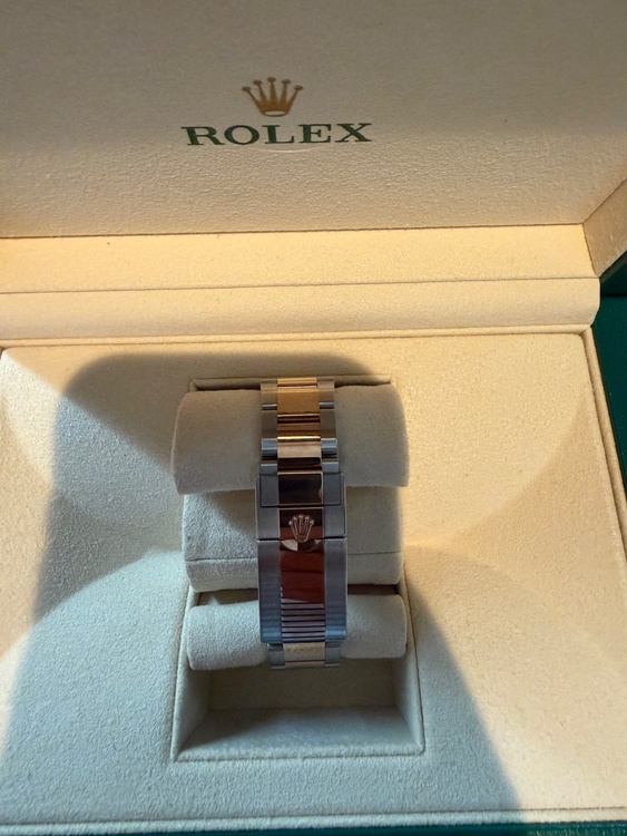 126711chnr（高級時計）の商品画像 - 査定依頼日：2026年3月7日 - 最高査定価格：2,950,000円