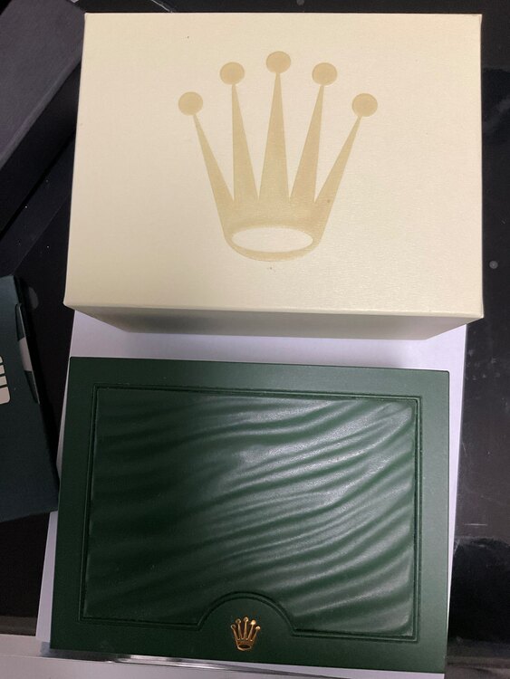 ロレックス GMTマスター （高級時計）の商品画像 - 査定依頼日：2025年3月2日 - 最高査定価格：1,850,000円