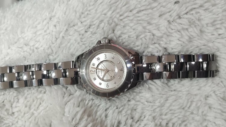 J12（高級時計）の商品画像 - 査定依頼日：2026年2月23日 - 最高査定価格：285,000円