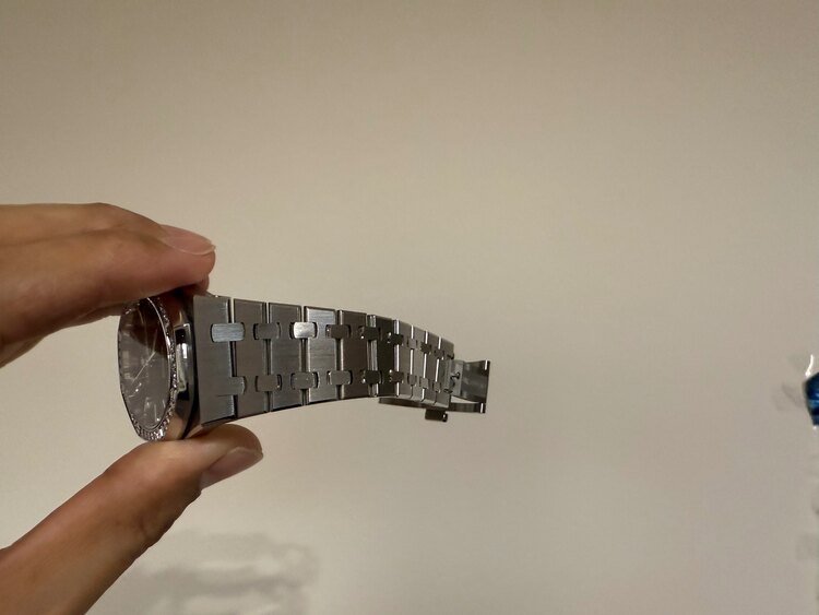 オーデマピゲ ロイヤルオーク （高級時計）の商品画像 - 査定依頼日：2025年2月1日 - 最高査定価格：5,000,000円