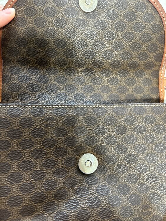 セリーヌ  （ブランドバッグ）の商品画像 - 査定依頼日：2025年1月29日 - 最高査定価格：10,000円