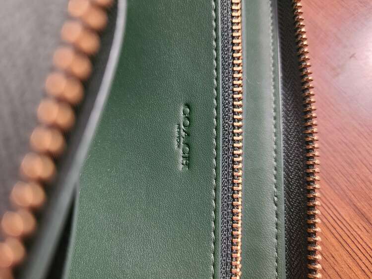 CR548（ブランド財布・小物）の商品画像 - 査定依頼日：2025年5月8日 - 最高査定価格：1,500円