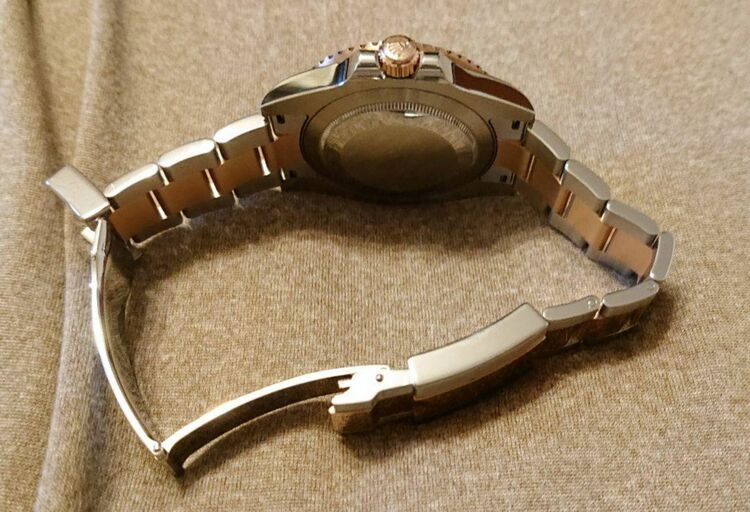 ロレックス GMTマスター （高級時計）の商品画像 - 査定依頼日：2025年8月31日 - 最高査定価格：2,850,000円