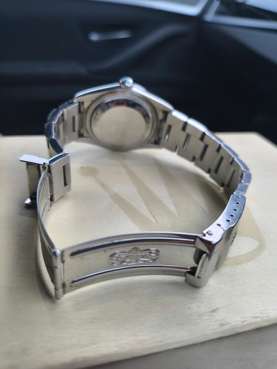 ロレックス エクスプローラー 114270（高級時計）の商品画像 - 査定依頼日：2025年6月3日 - 最高査定価格：820,000円