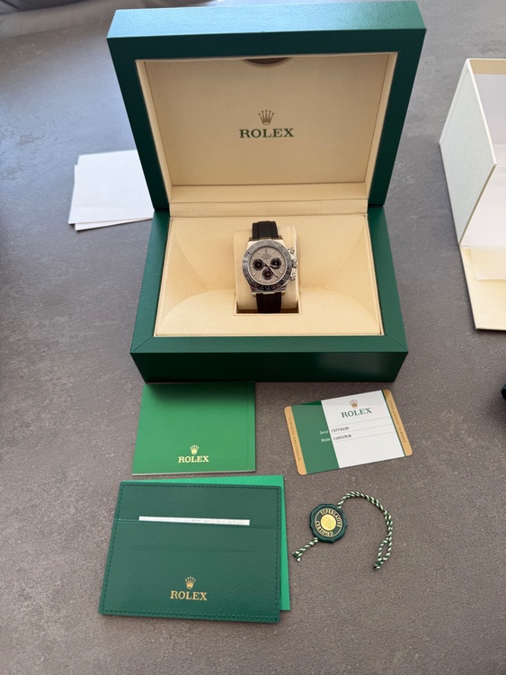 ロレックス デイトナ （高級時計）の商品画像 - 査定依頼日：2026年3月11日 - 最高査定価格：6,800,000円