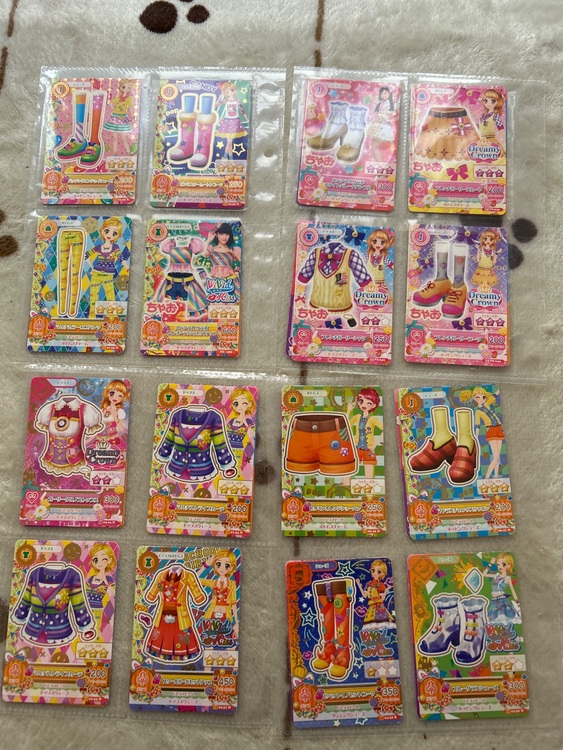 旧アイカツカード（トレカ）の商品画像 - 査定依頼日：2025年6月14日 - 最高査定価格：500円