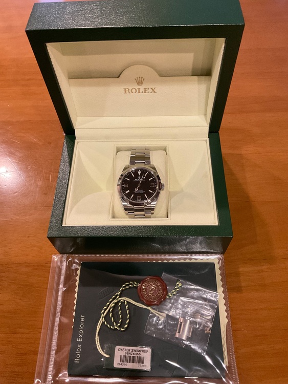 ロレックス エクスプローラー 214270（高級時計）の商品画像 - 査定依頼日：2025年11月12日 - 最高査定価格：1,000,000円