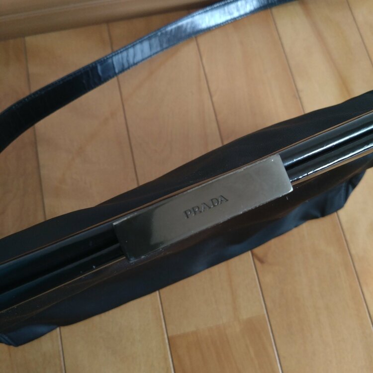 プラダハンドバッグ（ブランドバッグ）の商品画像 - 査定依頼日：2026年5月24日 - 最高査定価格：15,000円