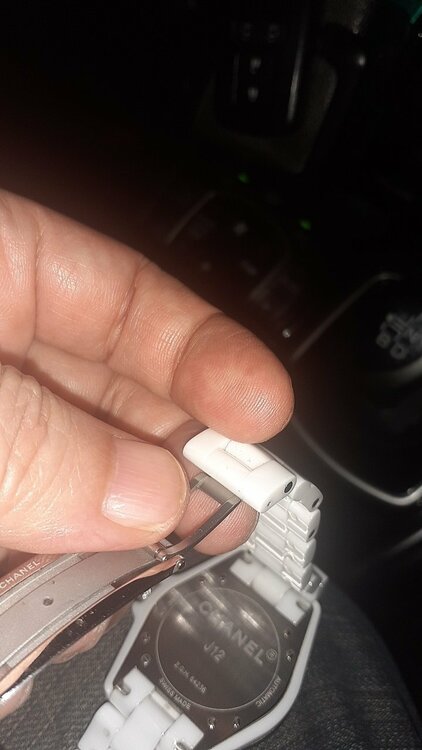 シャネル J12 シメンズh1629（高級時計）の商品画像 - 査定依頼日：2026年2月17日 - 最高査定価格：300,000円