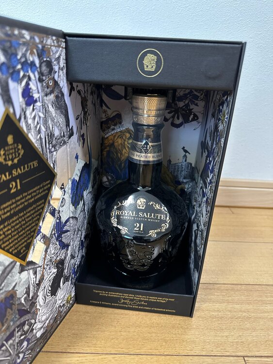 ロイヤルサルート21年ピーテッドブレンド（お酒）の商品画像 - 査定依頼日：2025年5月9日 - 最高査定価格：8,000円