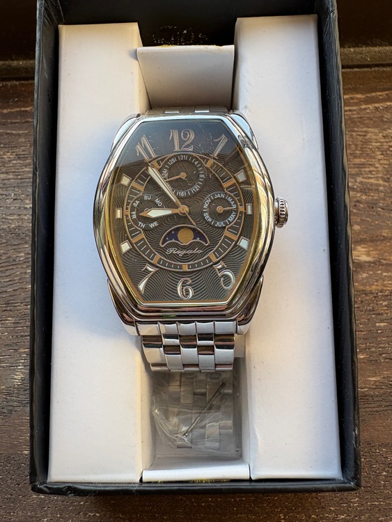 レガロウォッチ（高級時計）の商品画像 - 査定依頼日：2025年11月18日 - 最高査定価格：1,000円