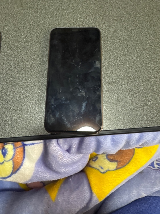 iPhoneXS 64GB Softbank（スマホ）の商品画像 - 査定依頼日：2026年3月25日 - 最高査定価格：11,000円