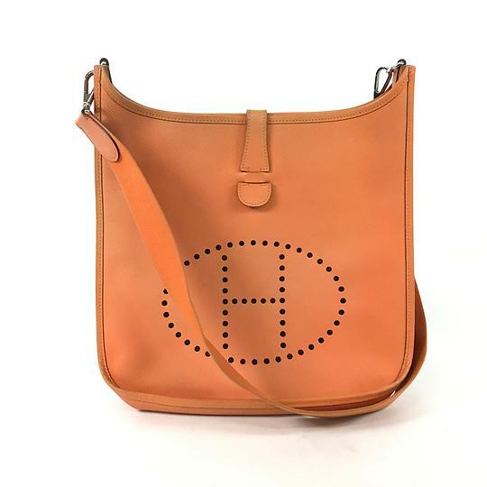 エルメス エヴリン1GM ショルダーバッグ レザー □M刻印 オレンジ（ブランドバッグ）の商品画像 - 査定依頼日：2026年3月4日 - 最高査定価格：200,000円