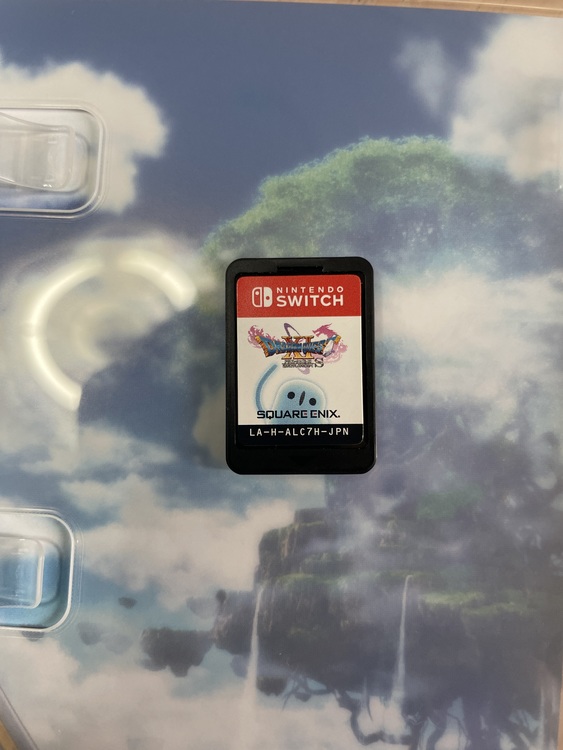 ドラゴンクエストⅪ（ゲーム機本体・ゲームソフト）の商品画像 - 査定依頼日：2022年1月12日 - 最高査定価格：2,000円