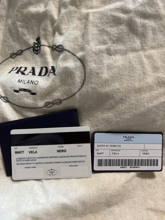 プラダ  （ブランドバッグ）の商品画像 - 査定依頼日：2025年10月11日 - 最高査定価格：30,000円