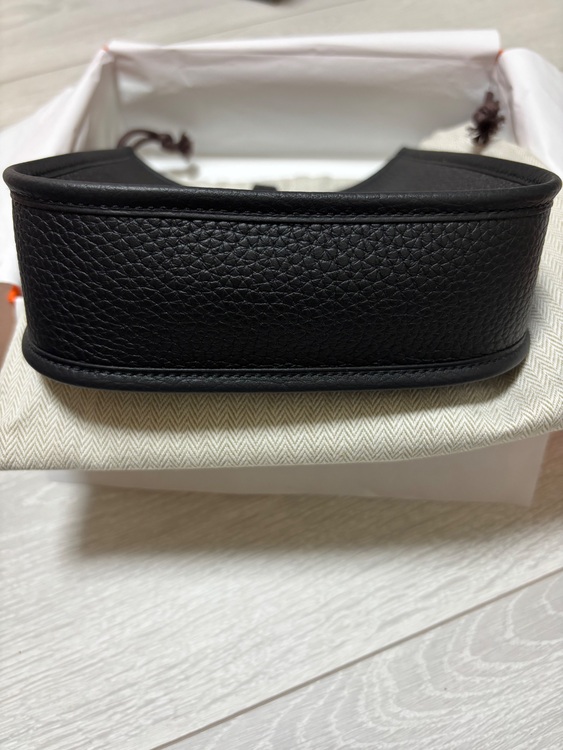 エルメス エブリン （ブランドバッグ）の商品画像 - 査定依頼日：2025年10月8日 - 最高査定価格：370,000円